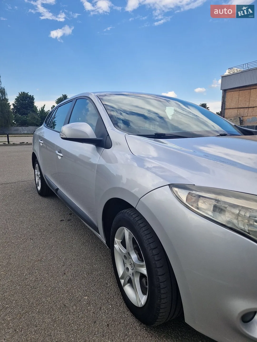 2010 Renault Megane - мініатюра 2