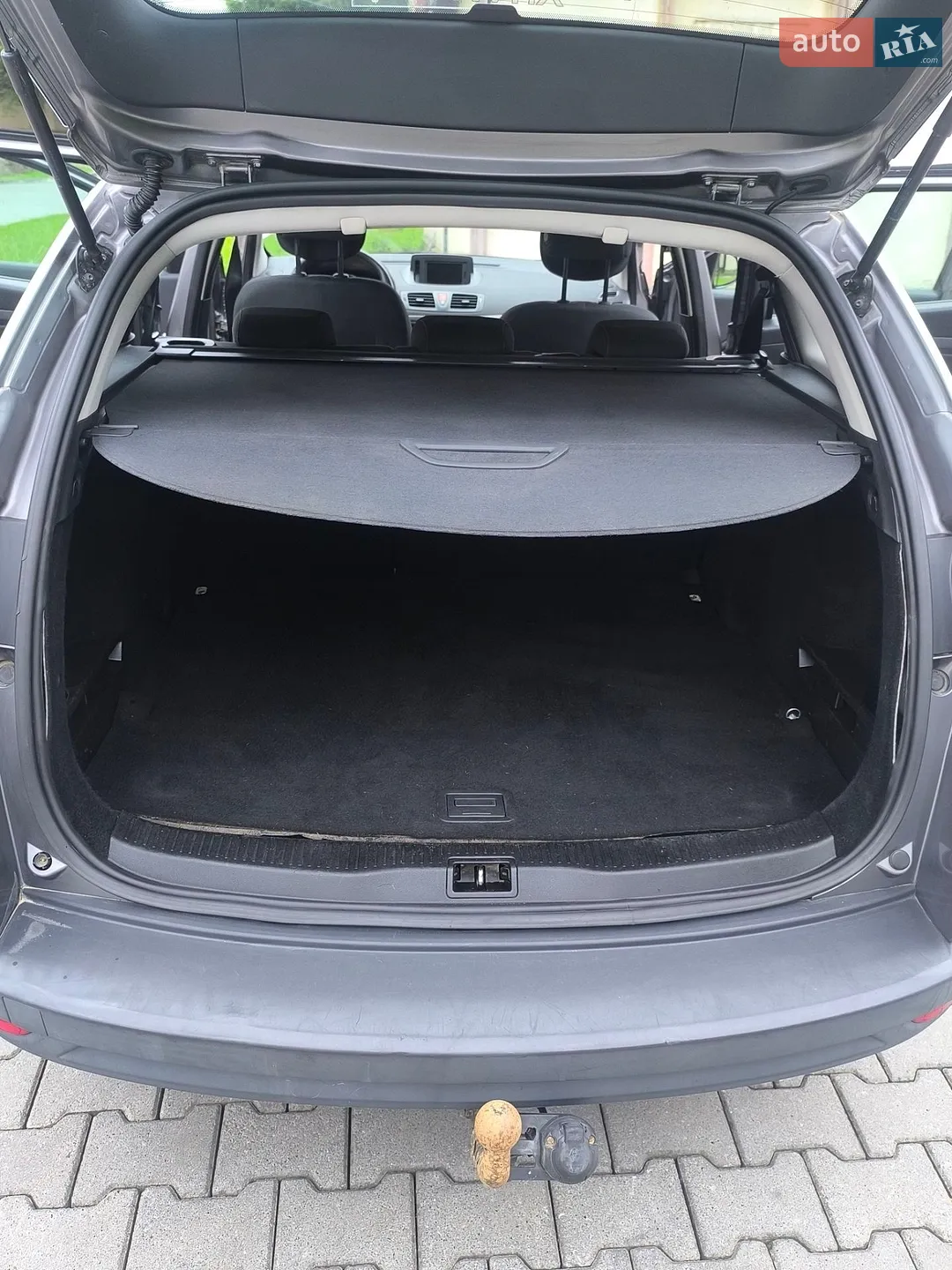 2010 Renault Megane - мініатюра 9