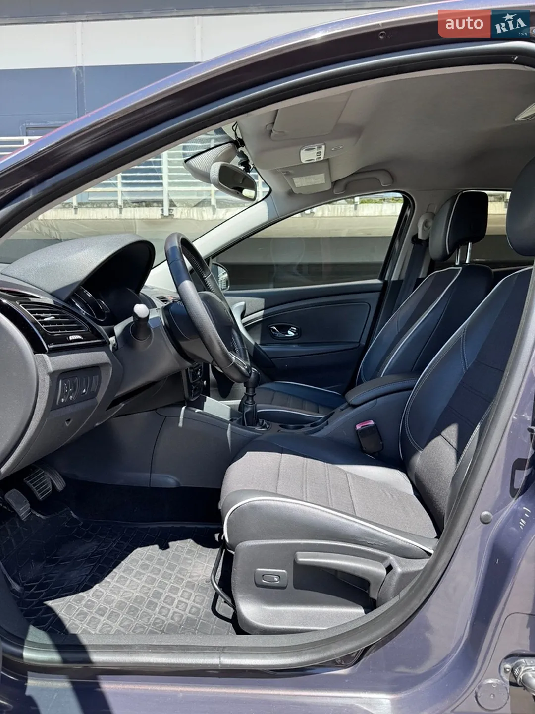 2013 Renault Megane - мініатюра 32