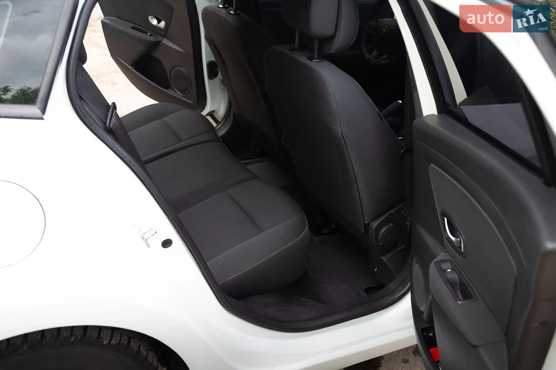 2010 Renault Megane - мініатюра 16