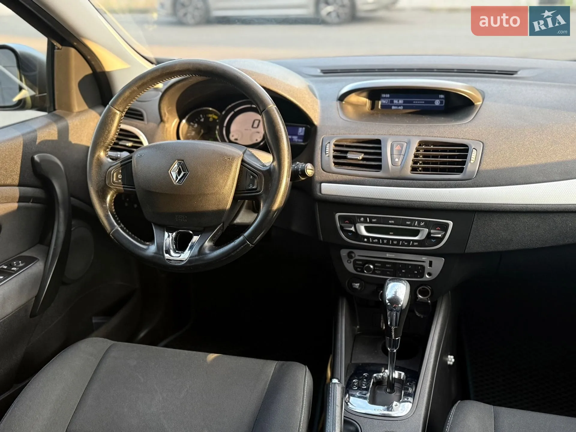 2014 Renault Megane - мініатюра 18