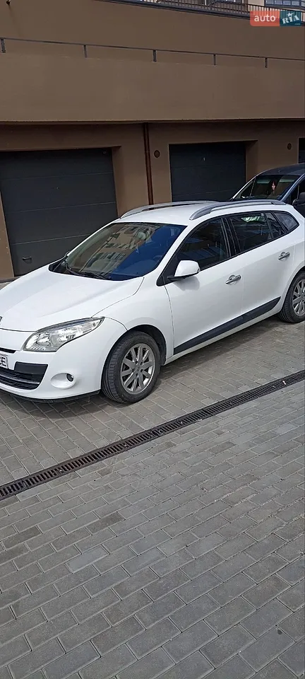 2010 Renault Megane - мініатюра 20