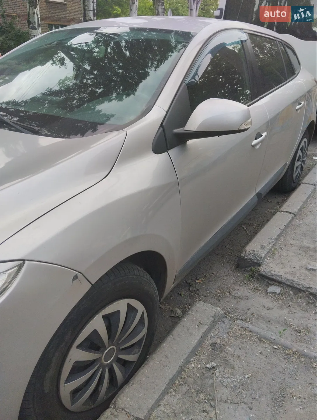 2010 Renault Megane - мініатюра 3