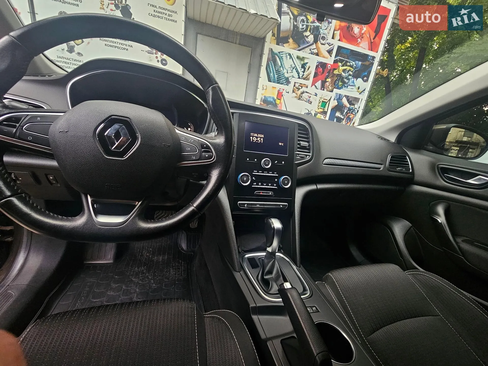 2018 Renault Megane - мініатюра 25