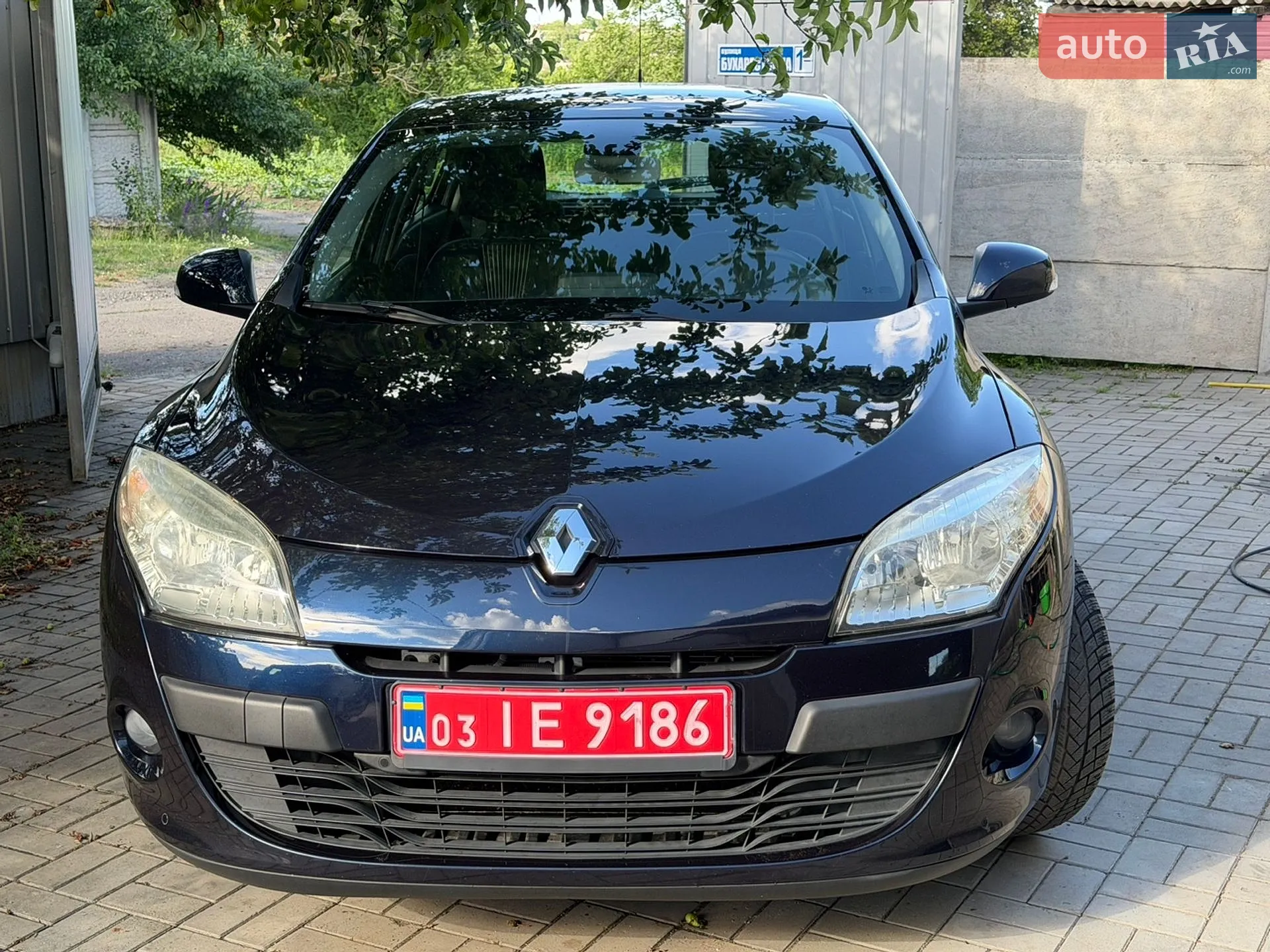 2010 Renault Megane - мініатюра 2