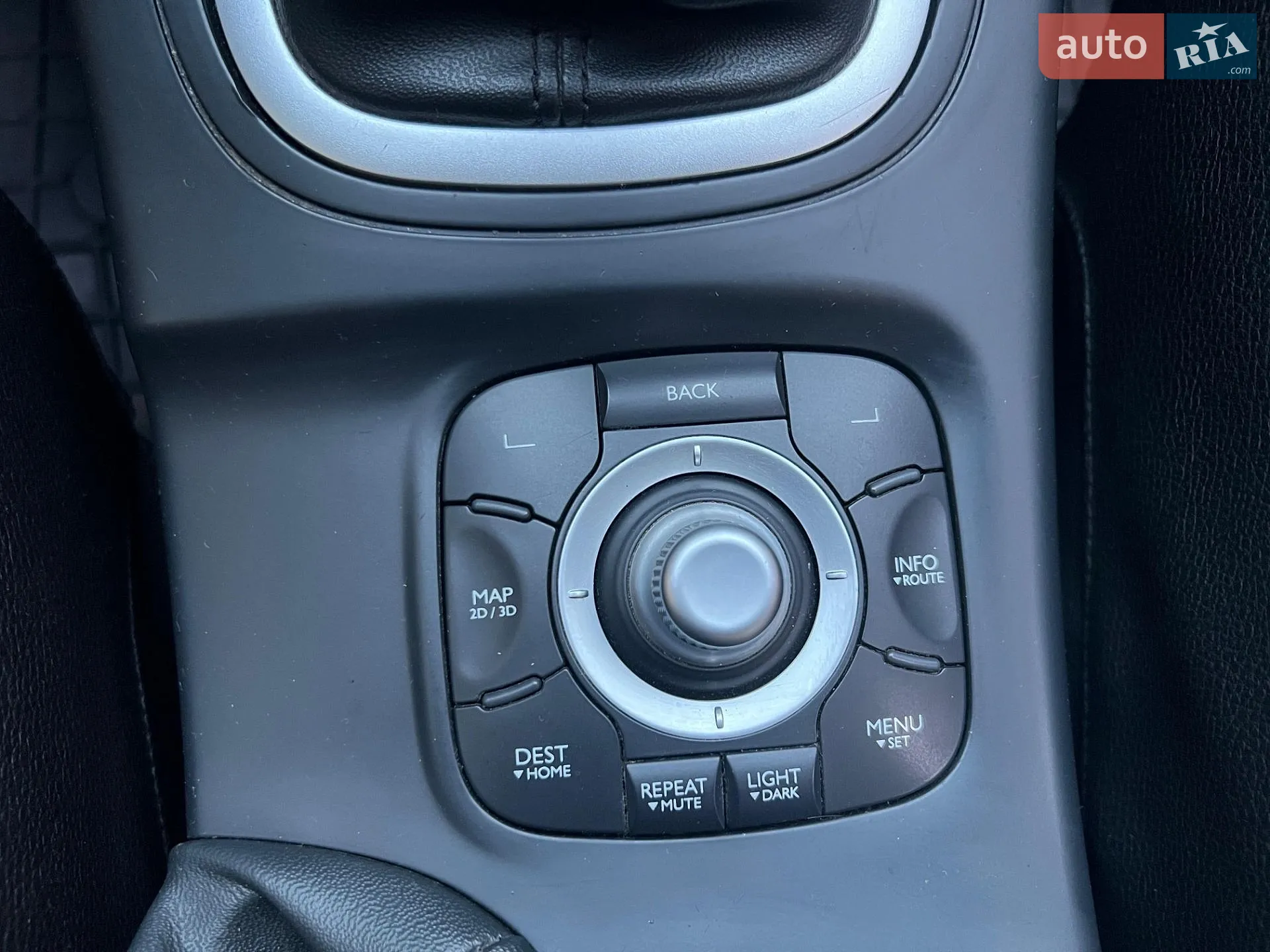 2011 Renault Megane - мініатюра 61