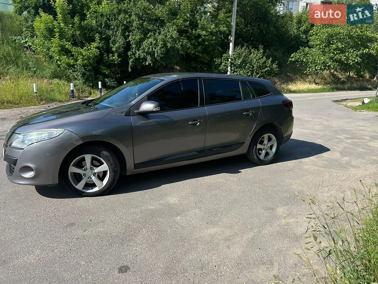 2010 Renault Megane - мініатюра 12