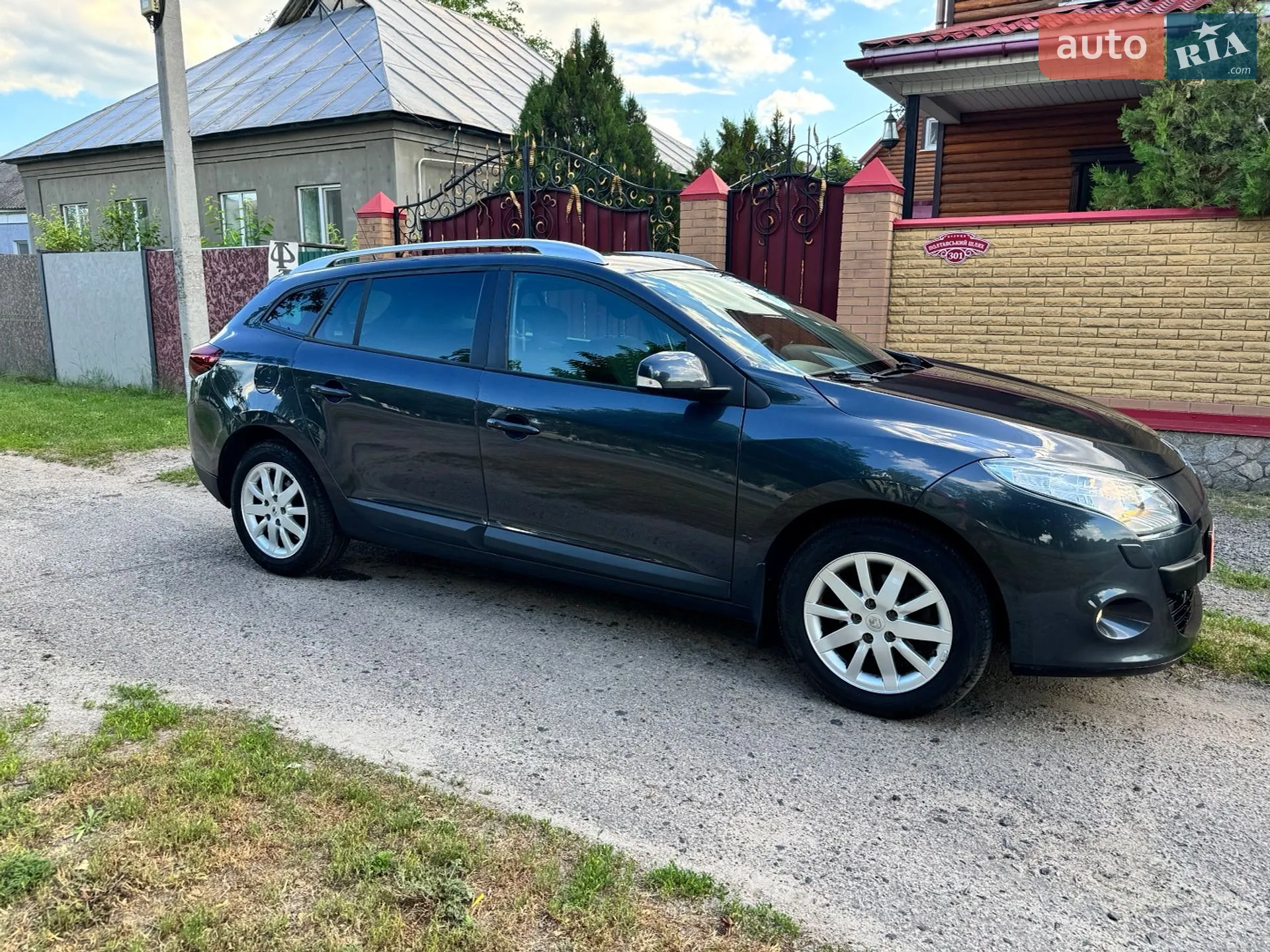 2011 Renault Megane - мініатюра 9