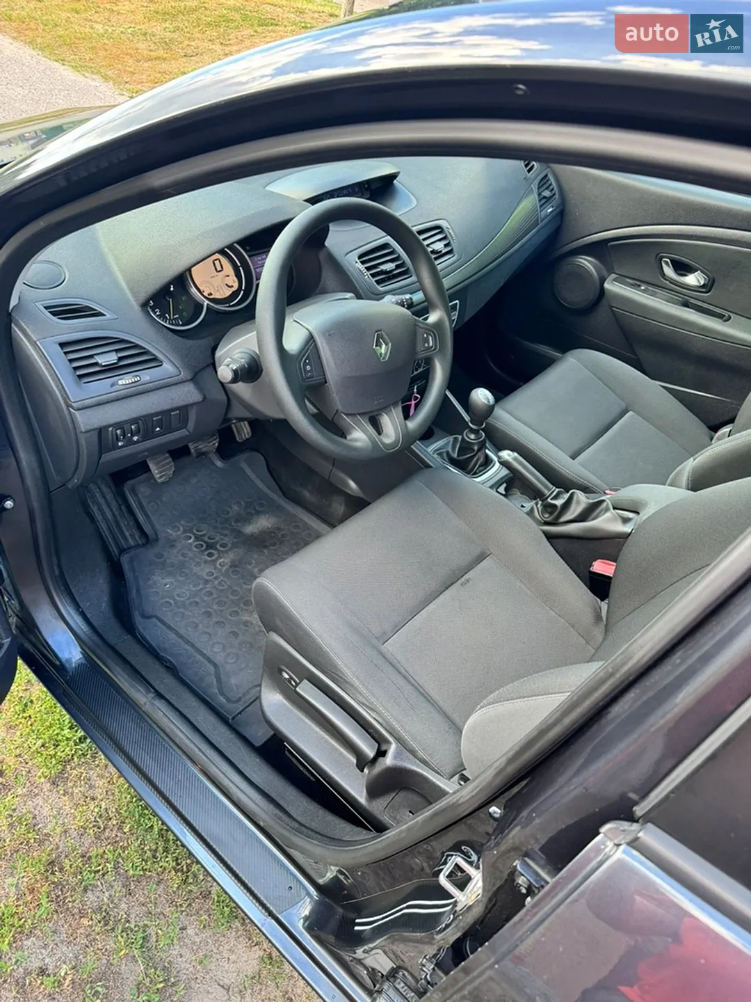 2011 Renault Megane - мініатюра 47