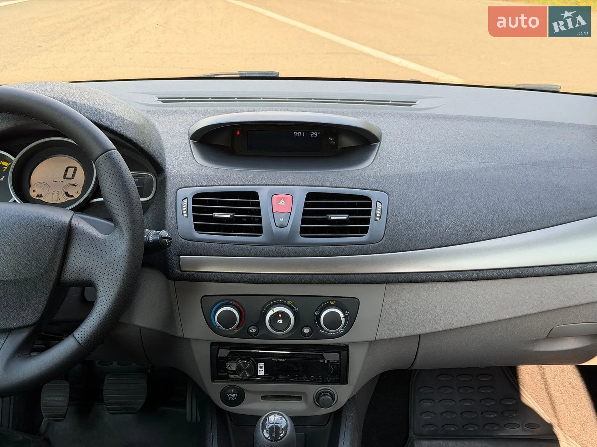 2010 Renault Megane - мініатюра 45