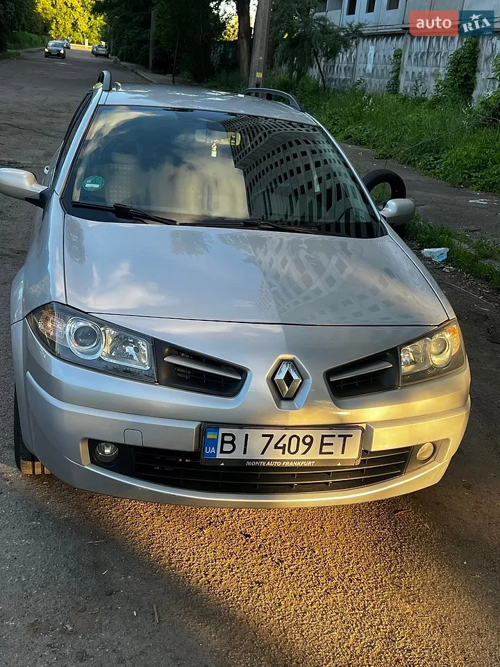 2010 Renault Megane - мініатюра 13