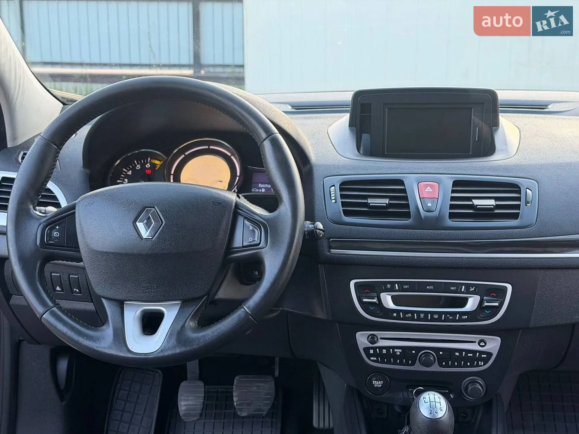 2010 Renault Megane - мініатюра 27