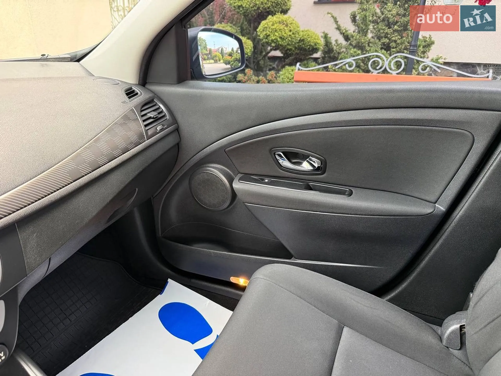 2012 Renault Megane - мініатюра 34