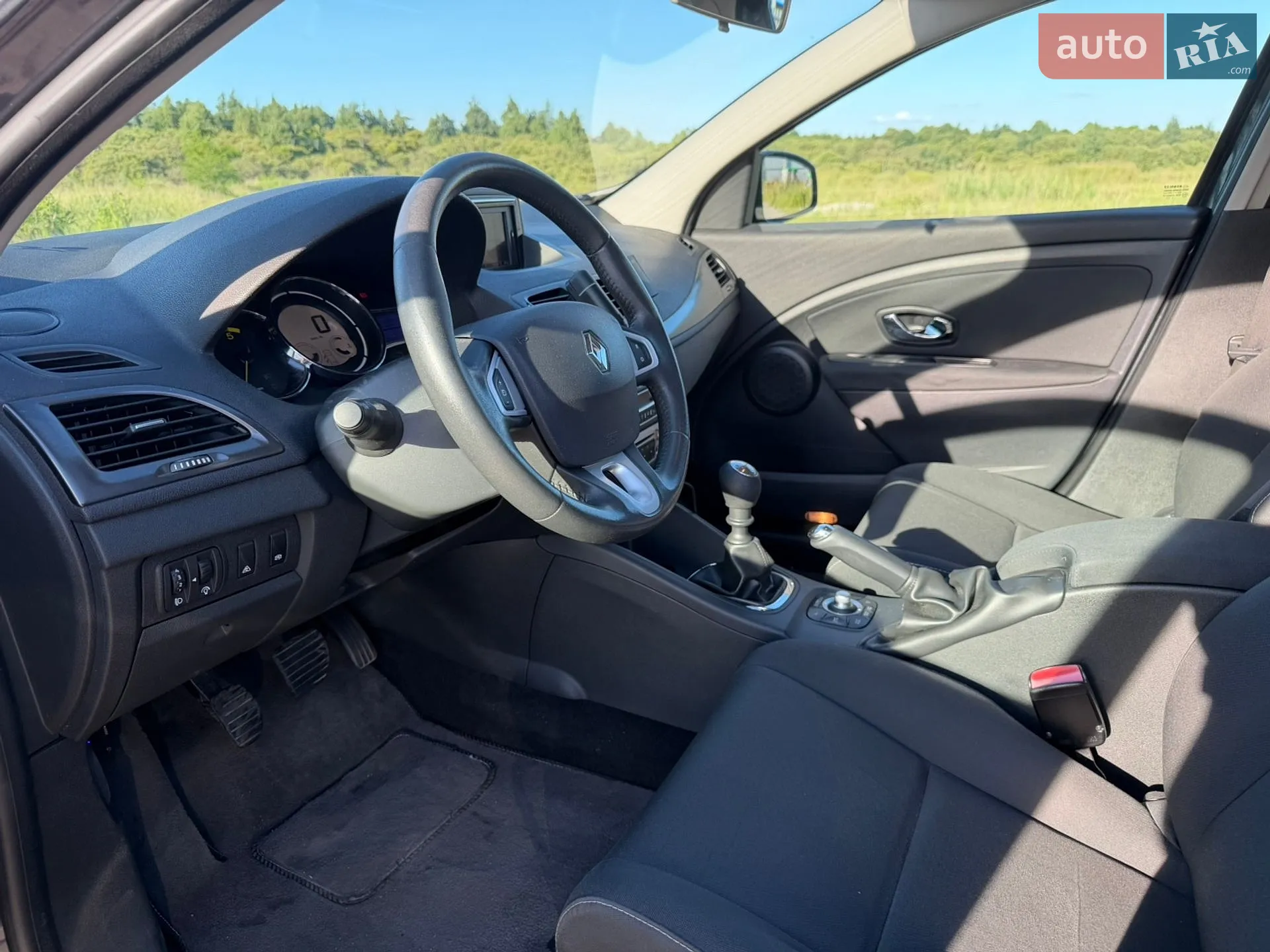 2012 Renault Megane - мініатюра 21