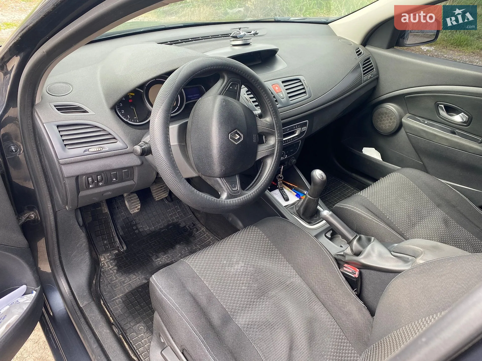 2010 Renault Megane - мініатюра 2
