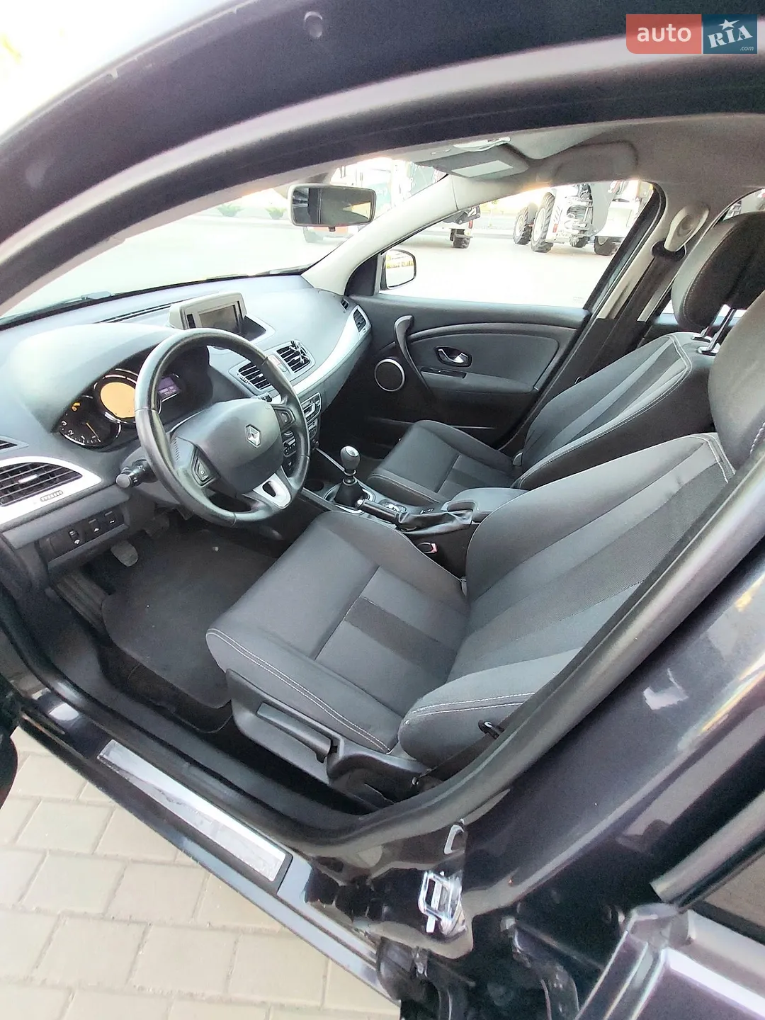 2010 Renault Megane - мініатюра 13