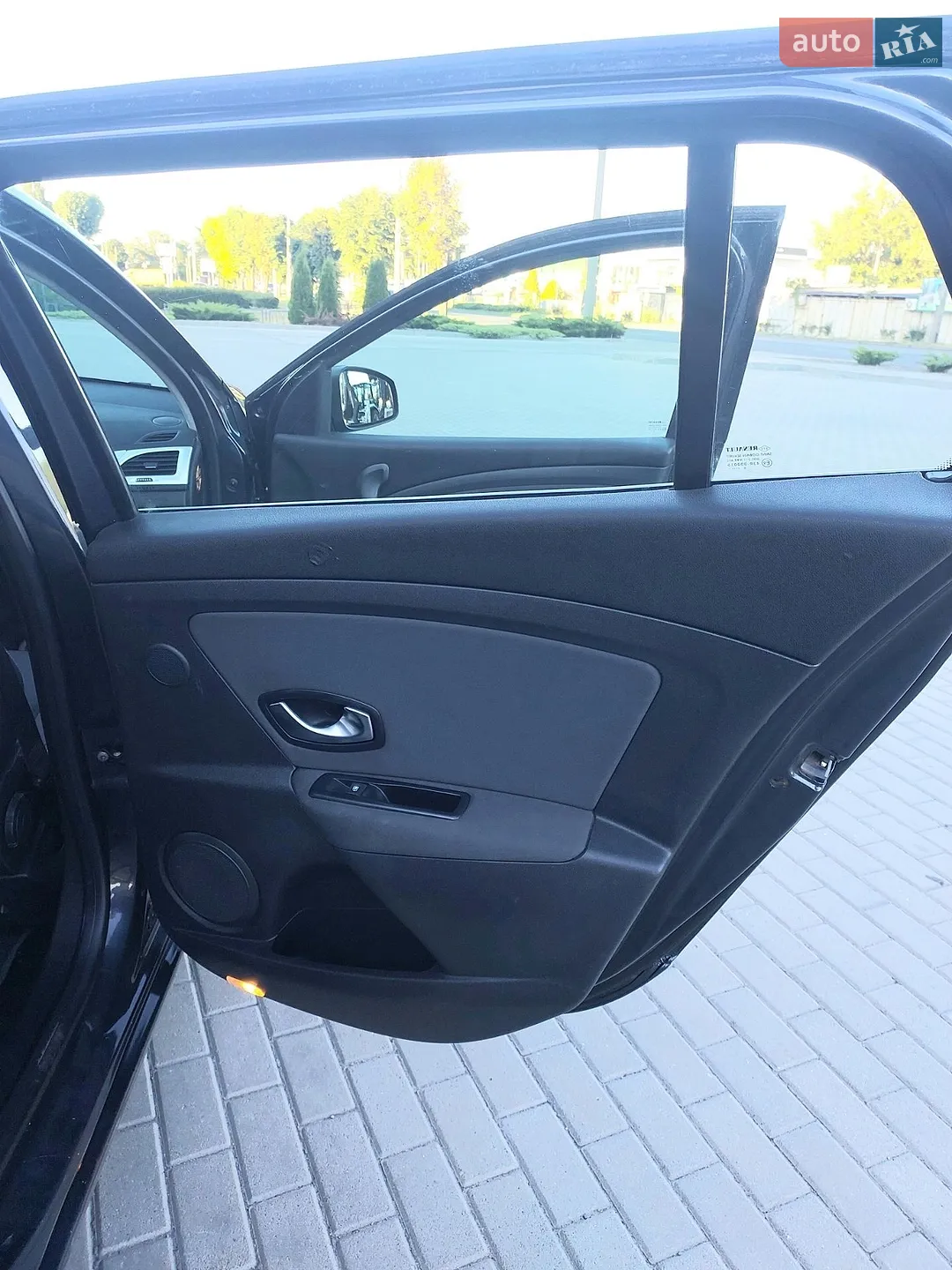 2010 Renault Megane - мініатюра 18