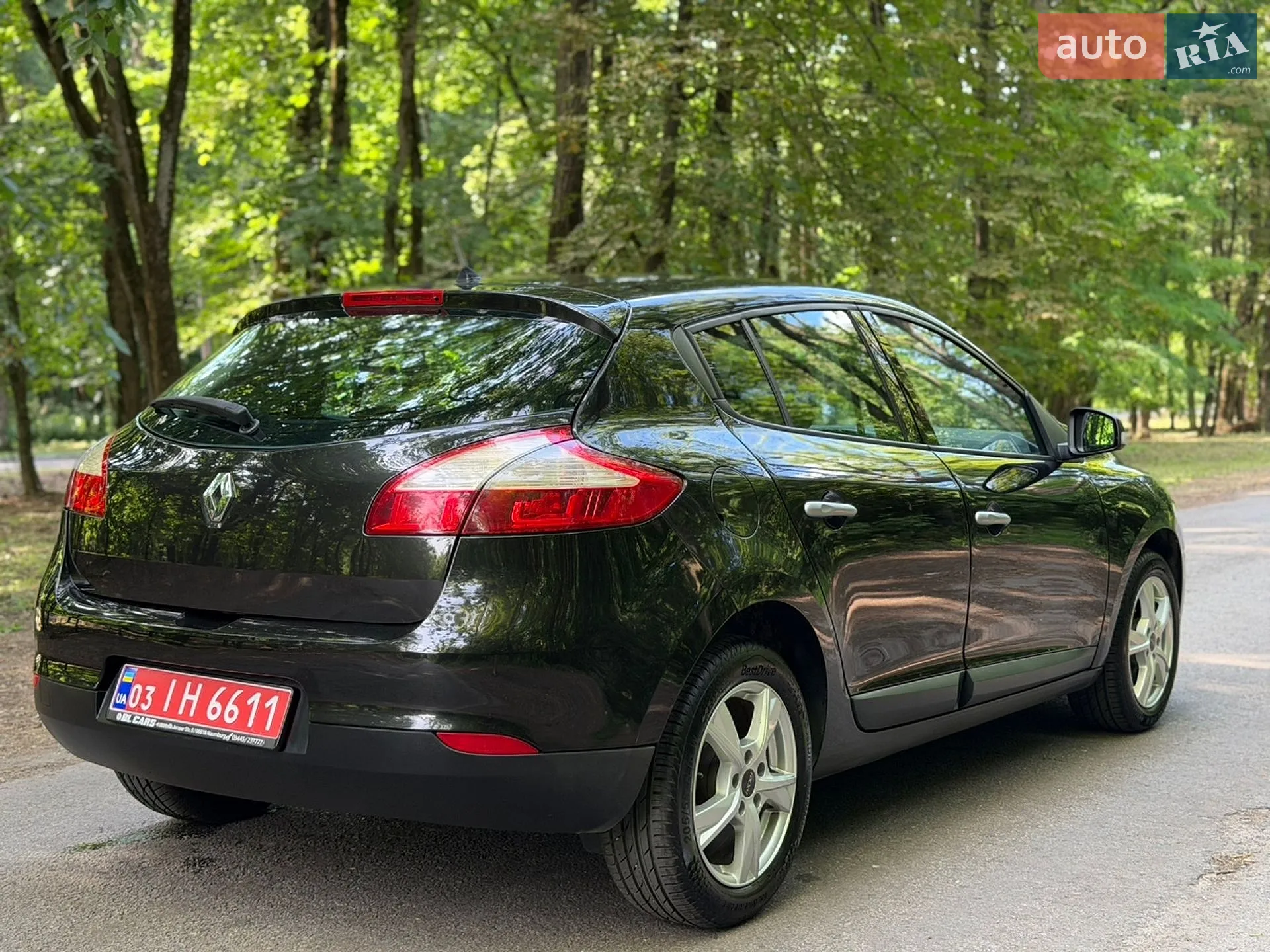 2010 Renault Megane - мініатюра 13