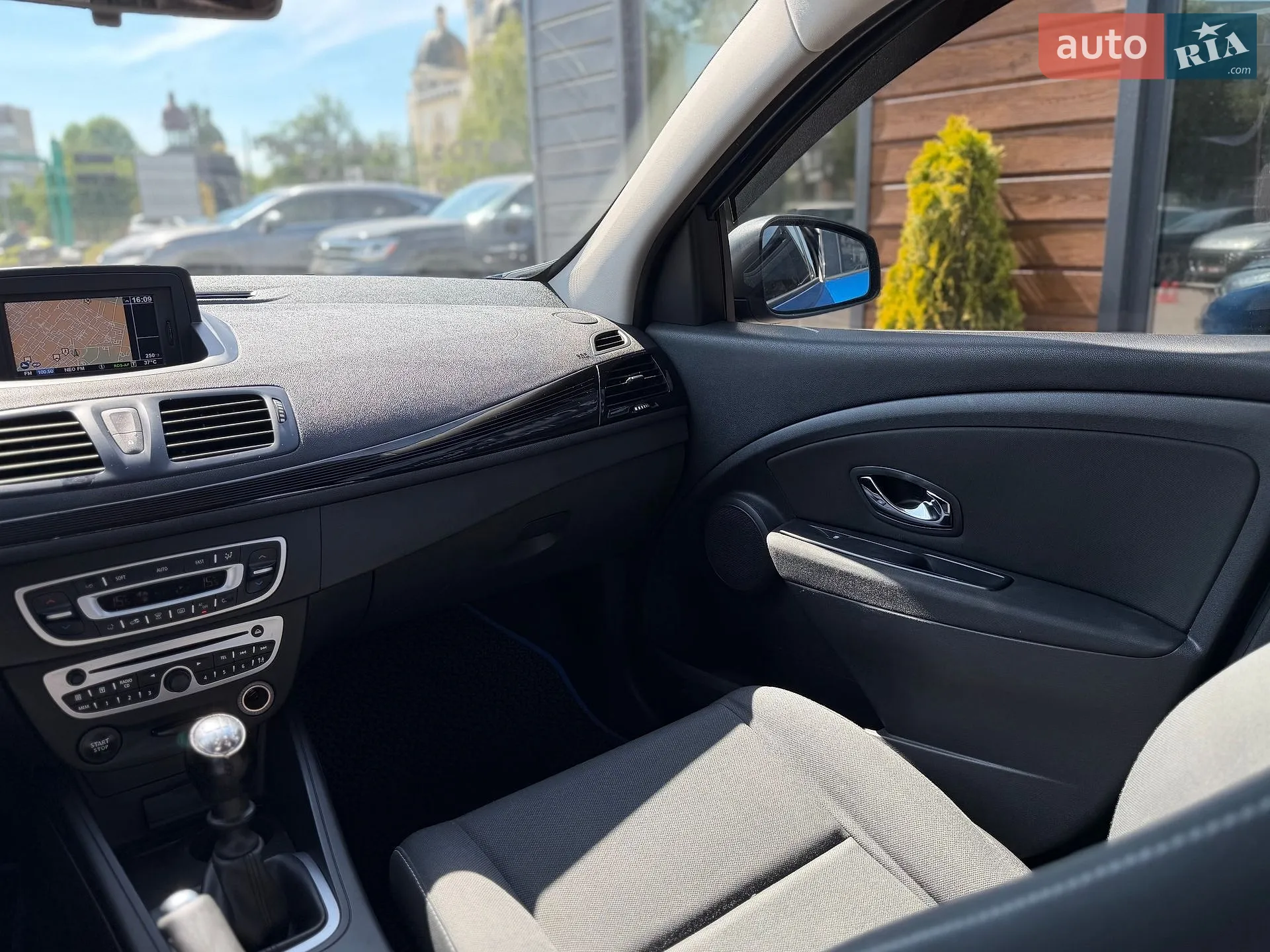 2012 Renault Megane - мініатюра 44