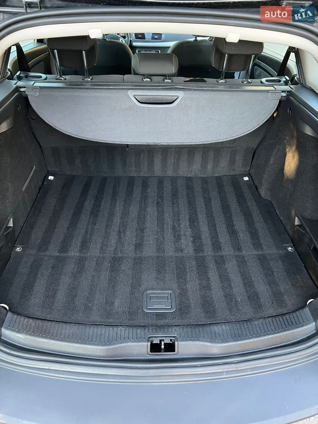 2012 Renault Megane - мініатюра 12