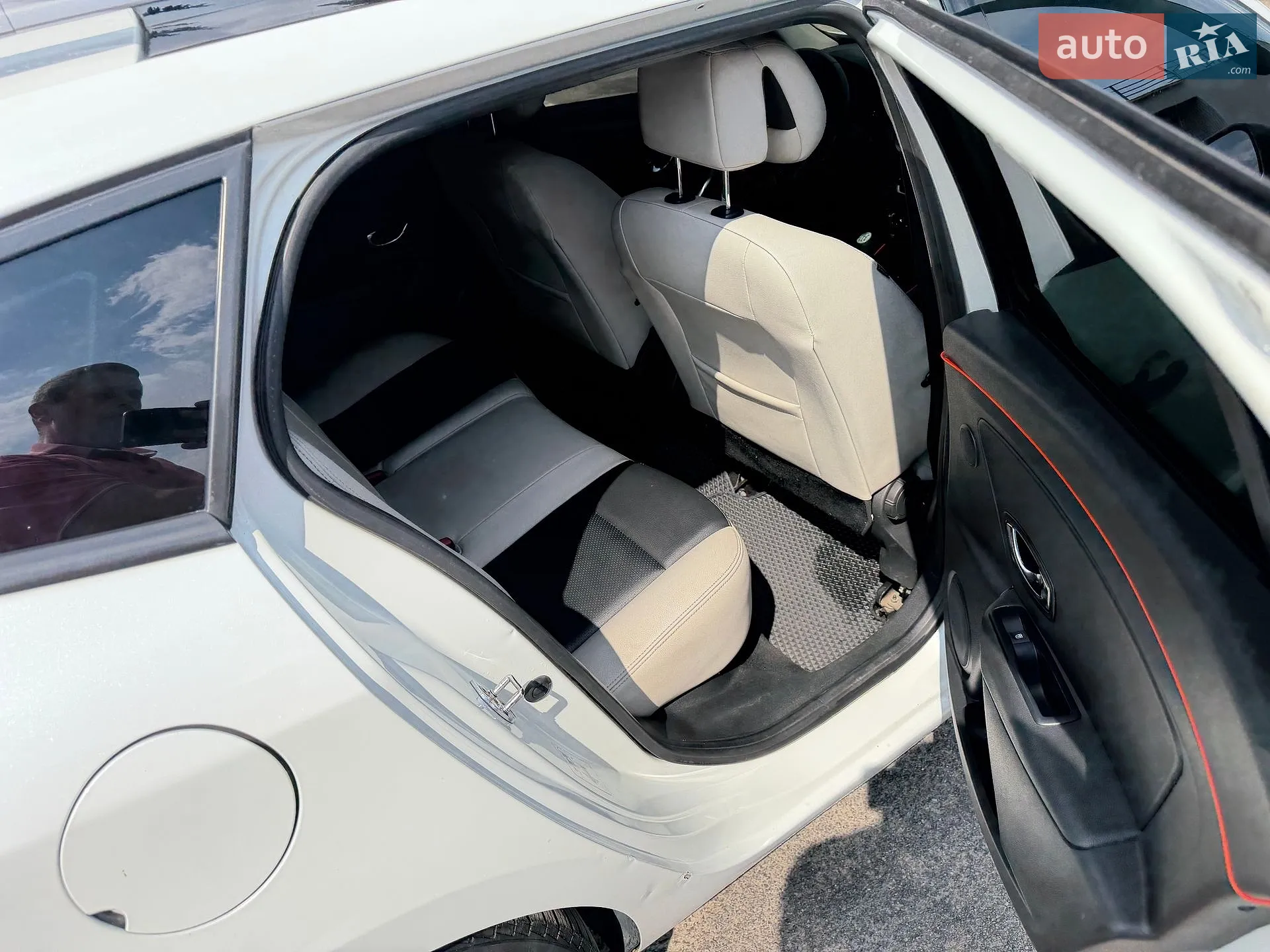 2012 Renault Megane - мініатюра 10