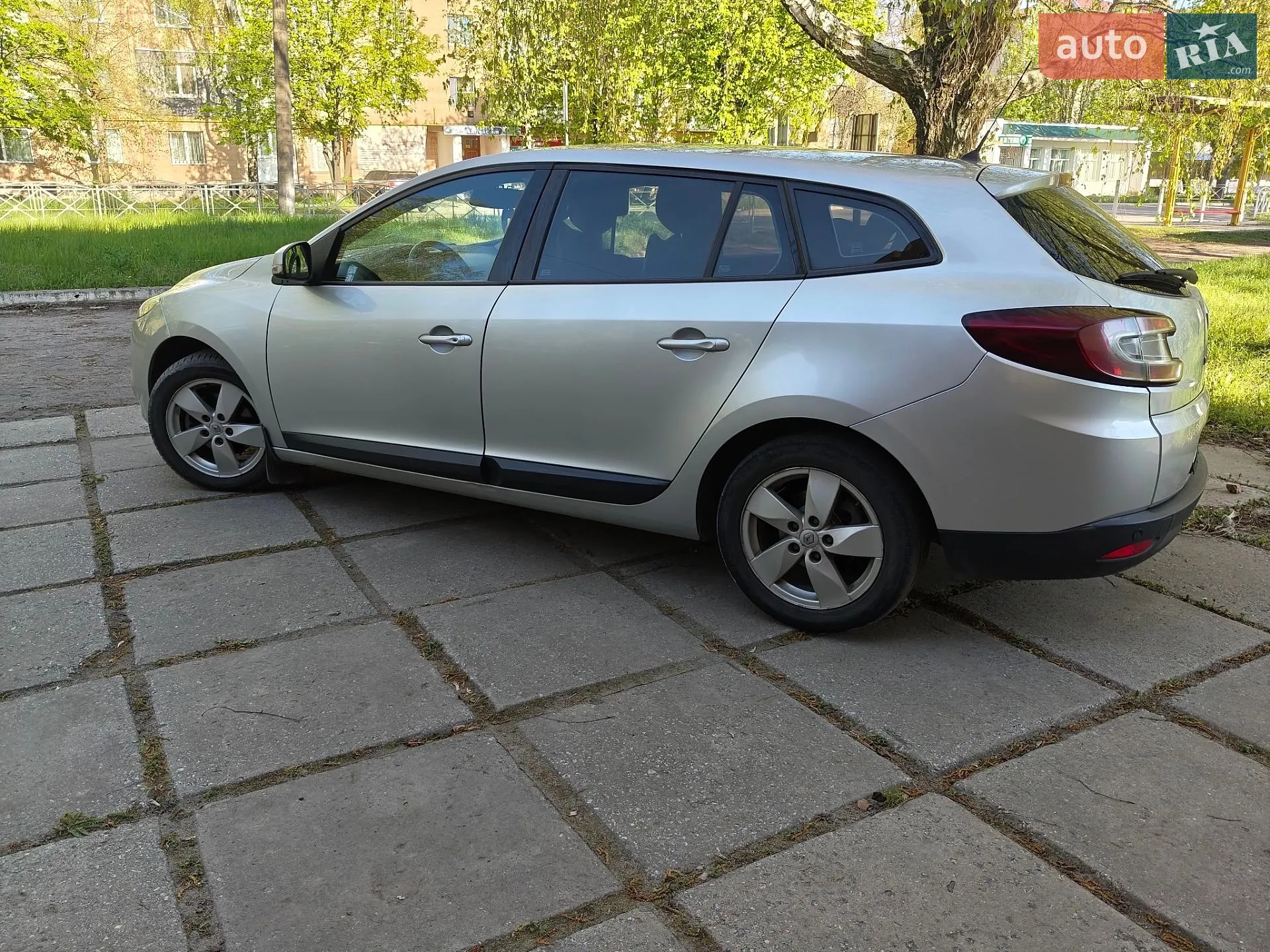 Renault Megane 2011 VIN VF1KZ1G0644836620 фото оголошення 4 з 5