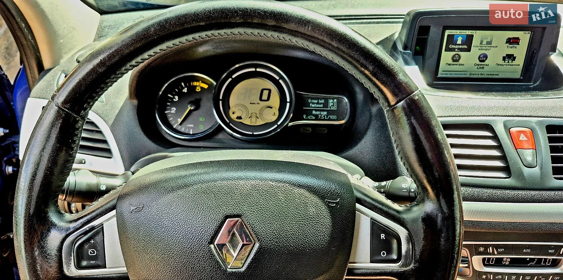 2011 Renault Megane - мініатюра 25