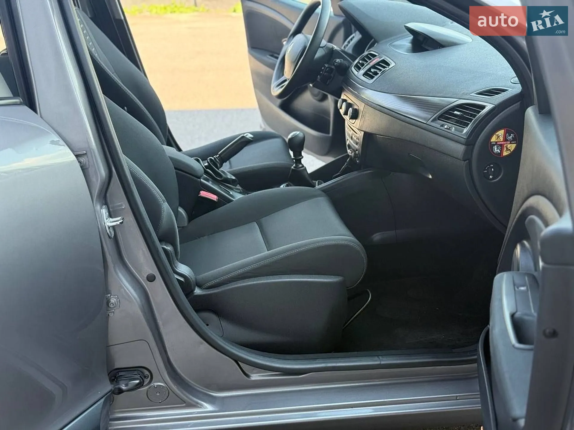2011 Renault Megane - мініатюра 48