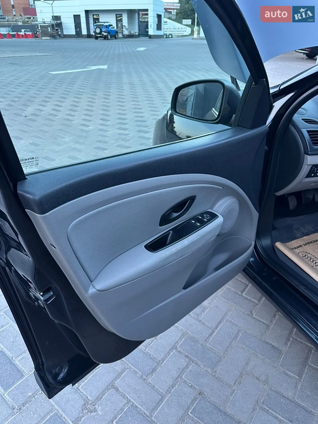 2012 Renault Megane - мініатюра 10