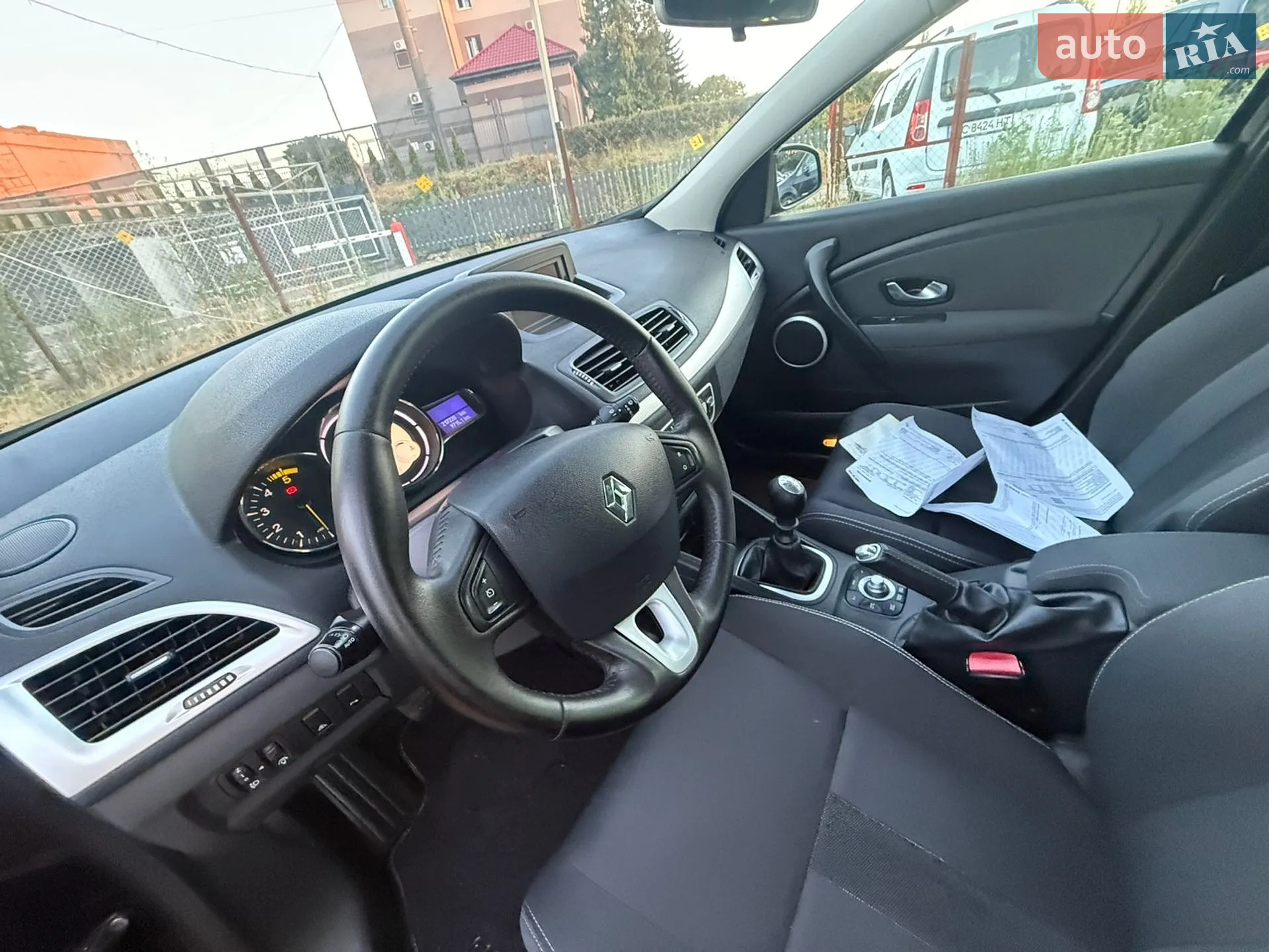 2010 Renault Megane - мініатюра 21