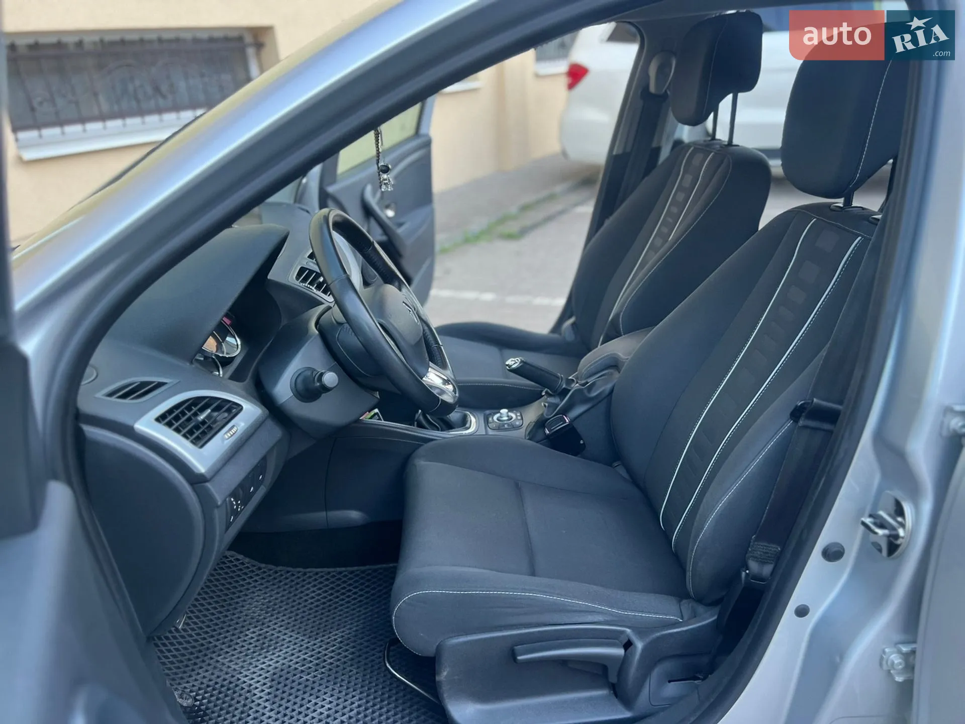 2013 Renault Megane - мініатюра 48