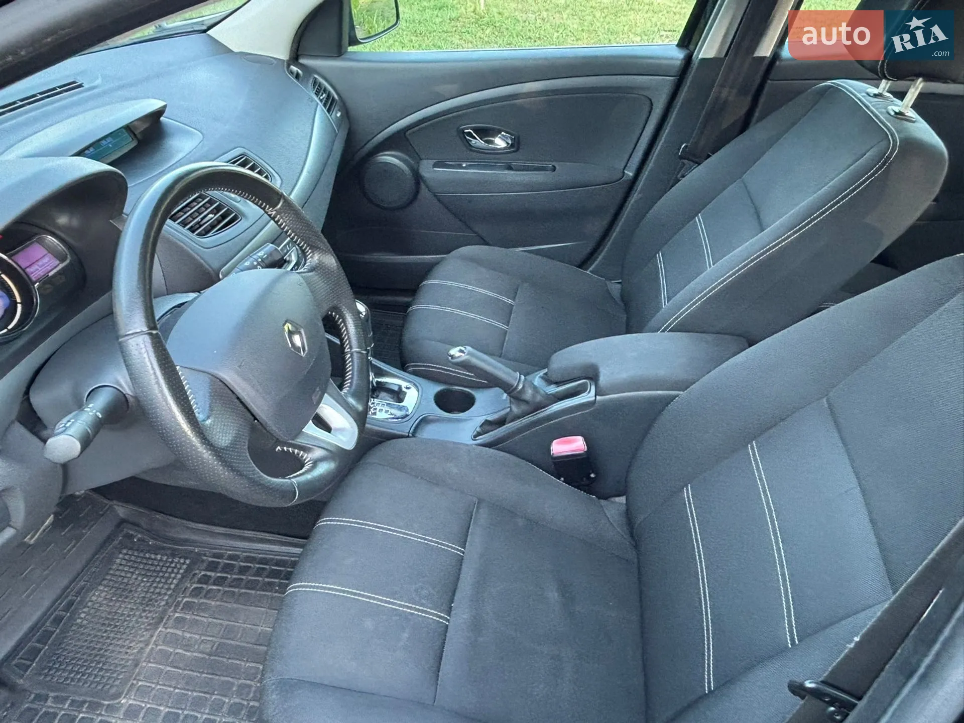 2013 Renault Megane - мініатюра 8