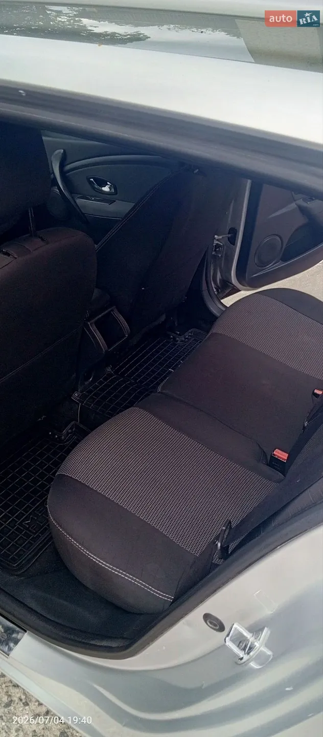 2013 Renault Megane - мініатюра 15