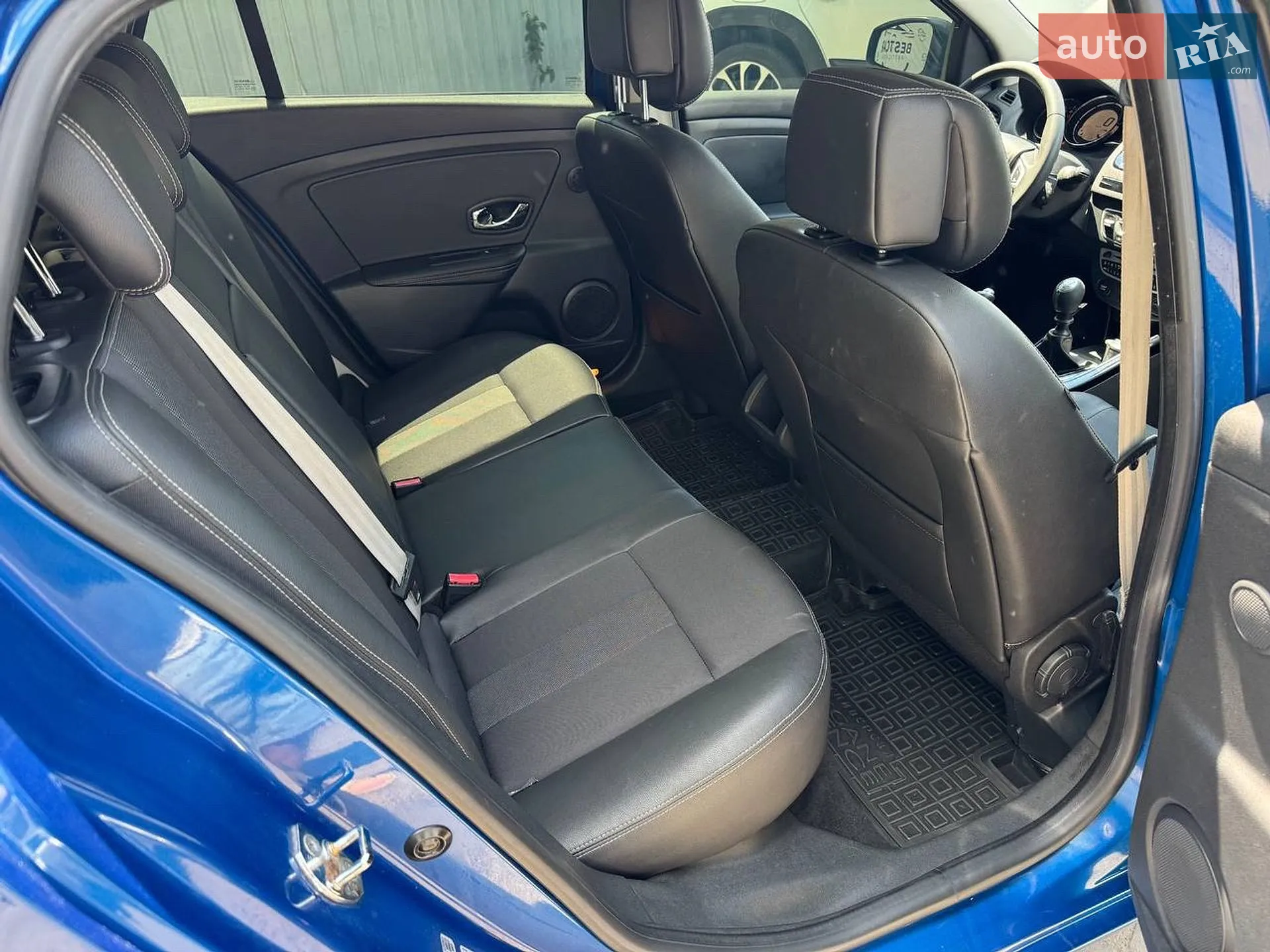 2012 Renault Megane - мініатюра 16