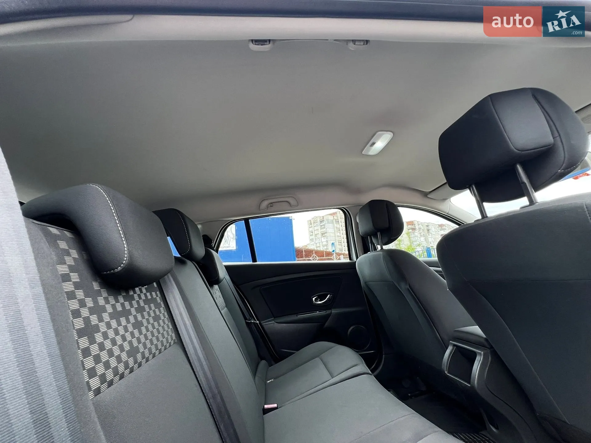 2012 Renault Megane - мініатюра 51