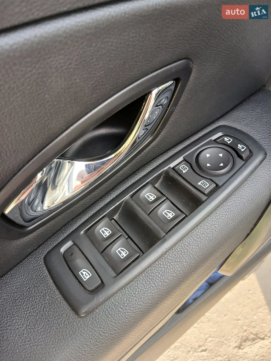 2012 Renault Megane - мініатюра 10