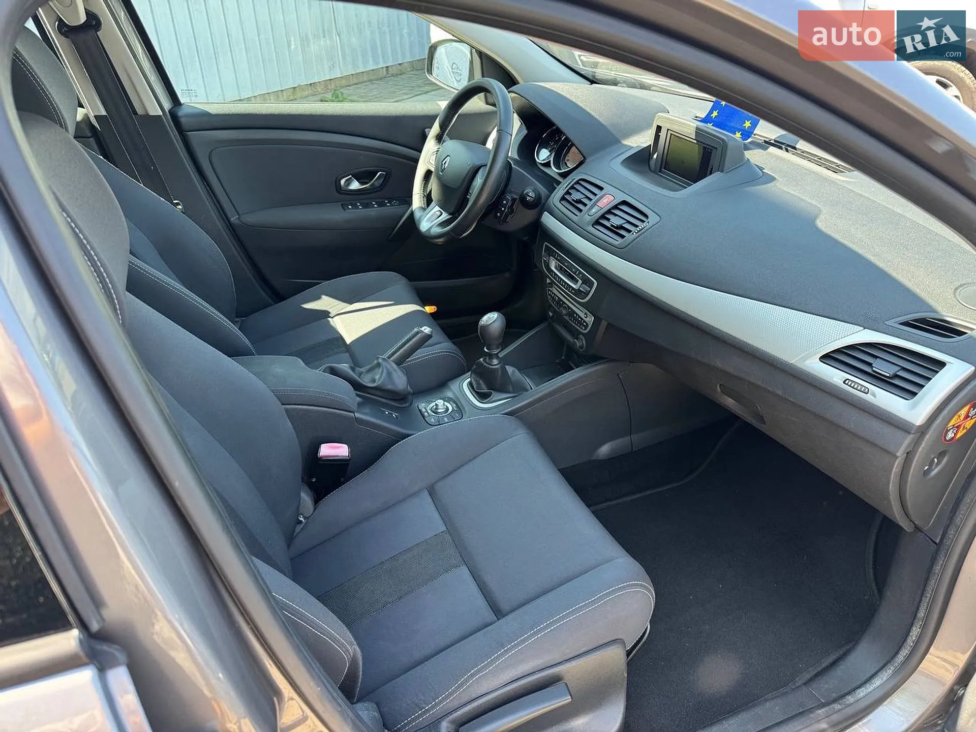 2010 Renault Megane - мініатюра 12