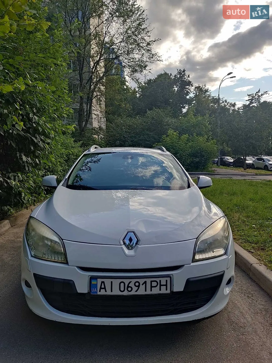 2010 Renault Megane - мініатюра 19