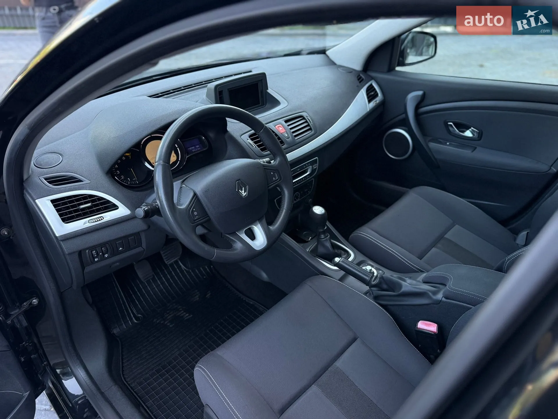 2011 Renault Megane - мініатюра 17