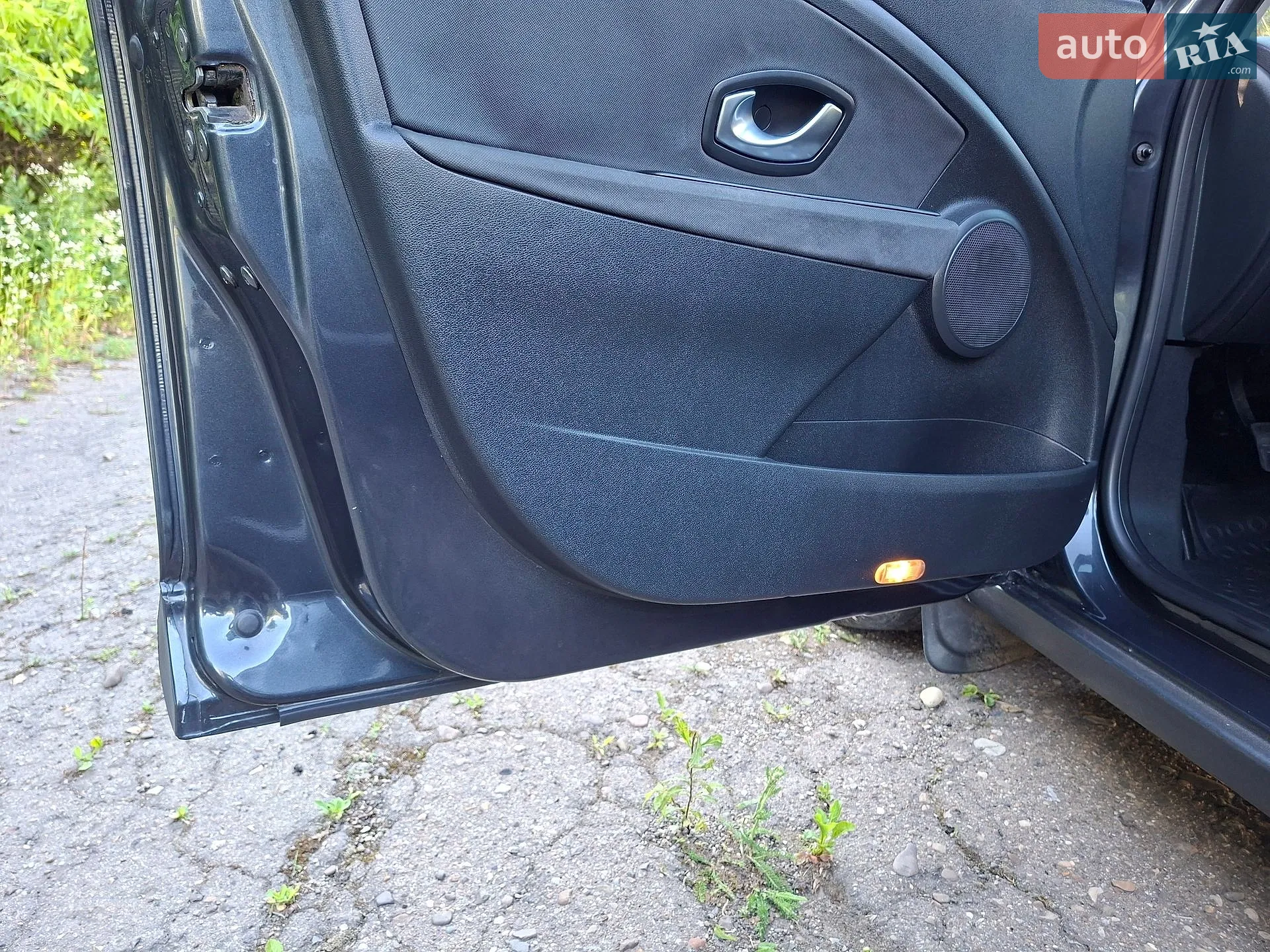 2010 Renault Megane - мініатюра 19