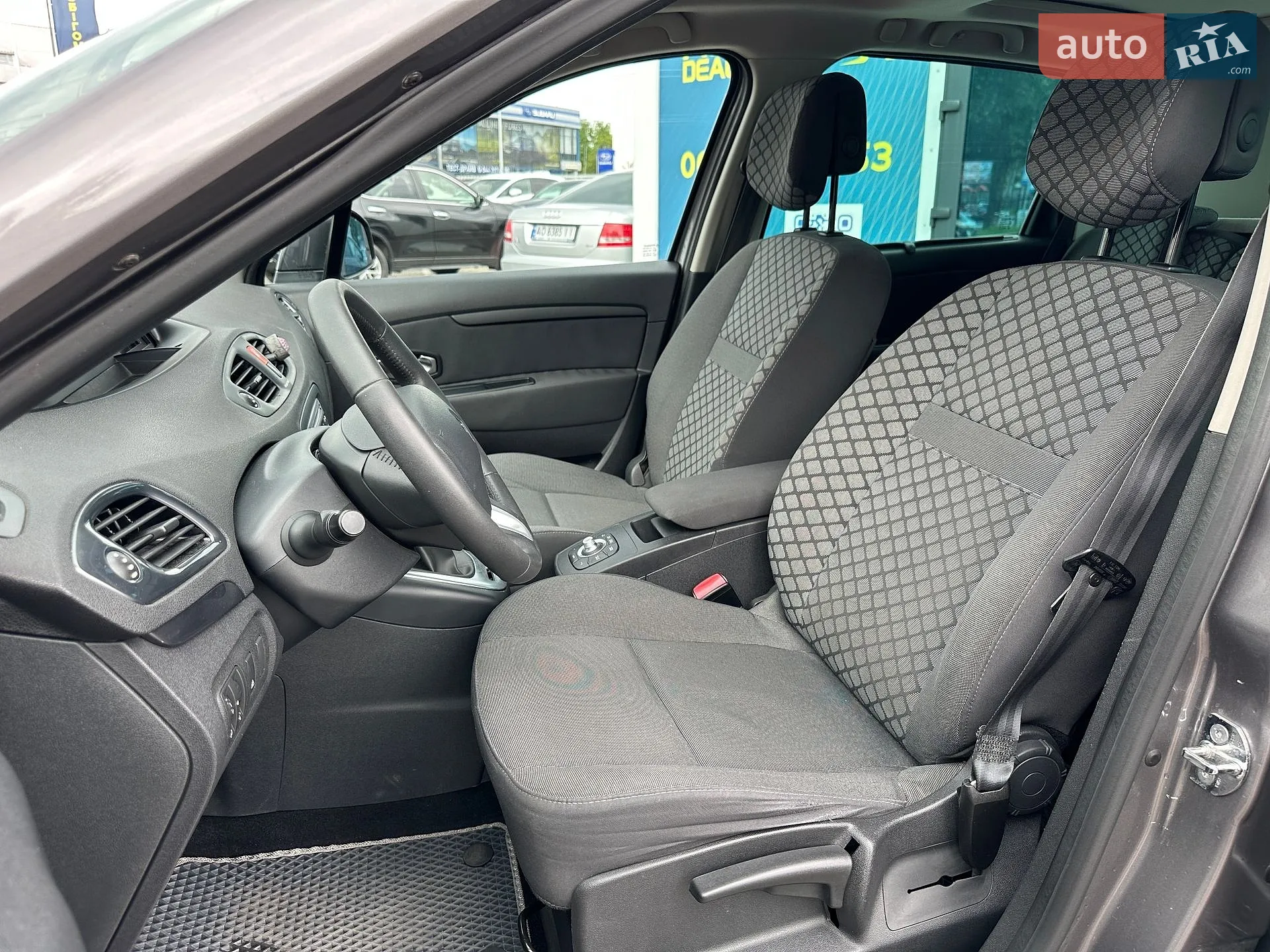 2011 Renault Megane - мініатюра 18