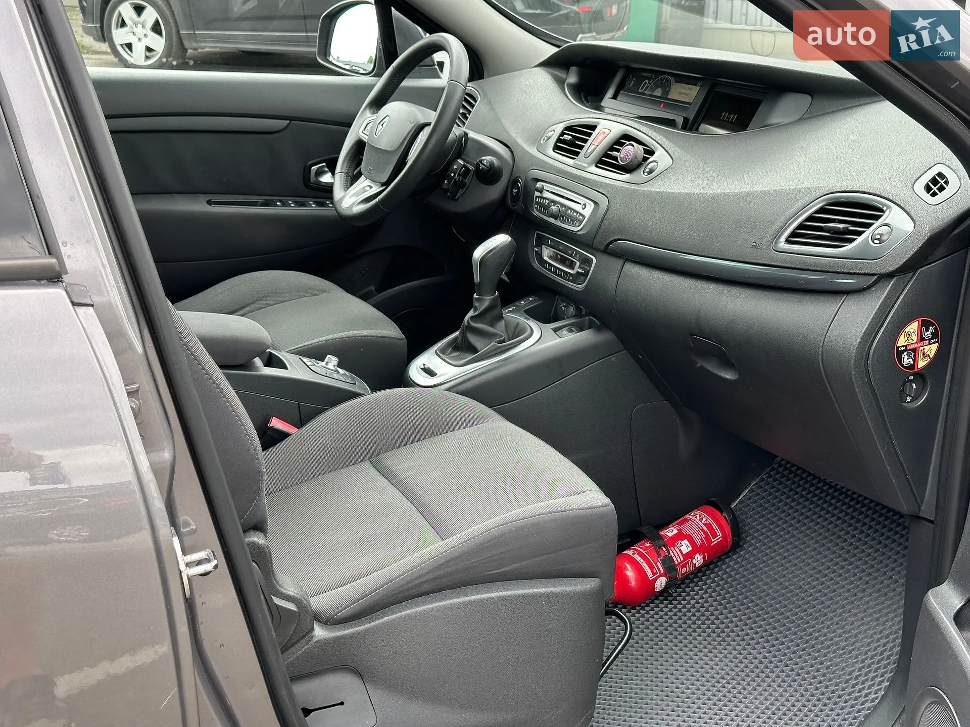 2011 Renault Megane - мініатюра 27