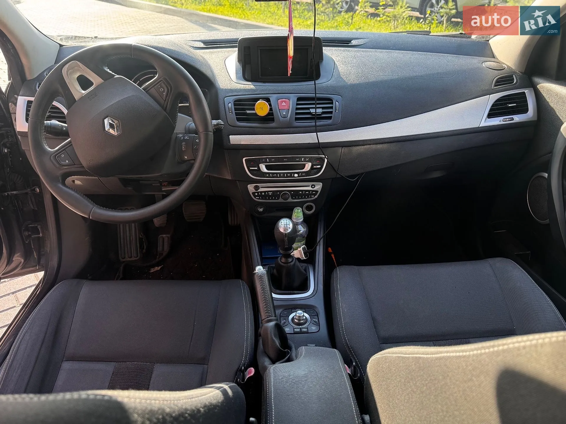 2010 Renault Megane - мініатюра 11