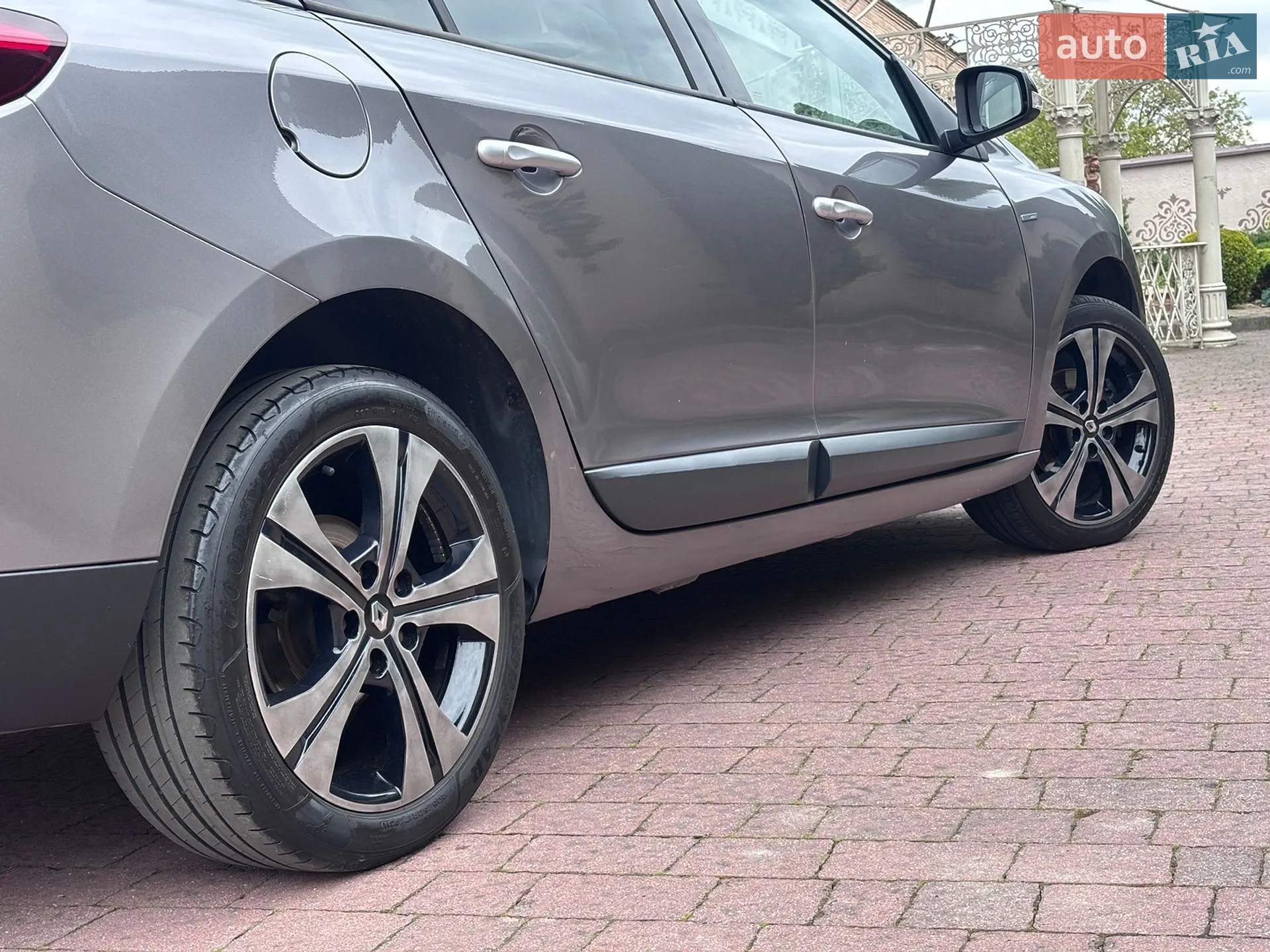2011 Renault Megane - мініатюра 95