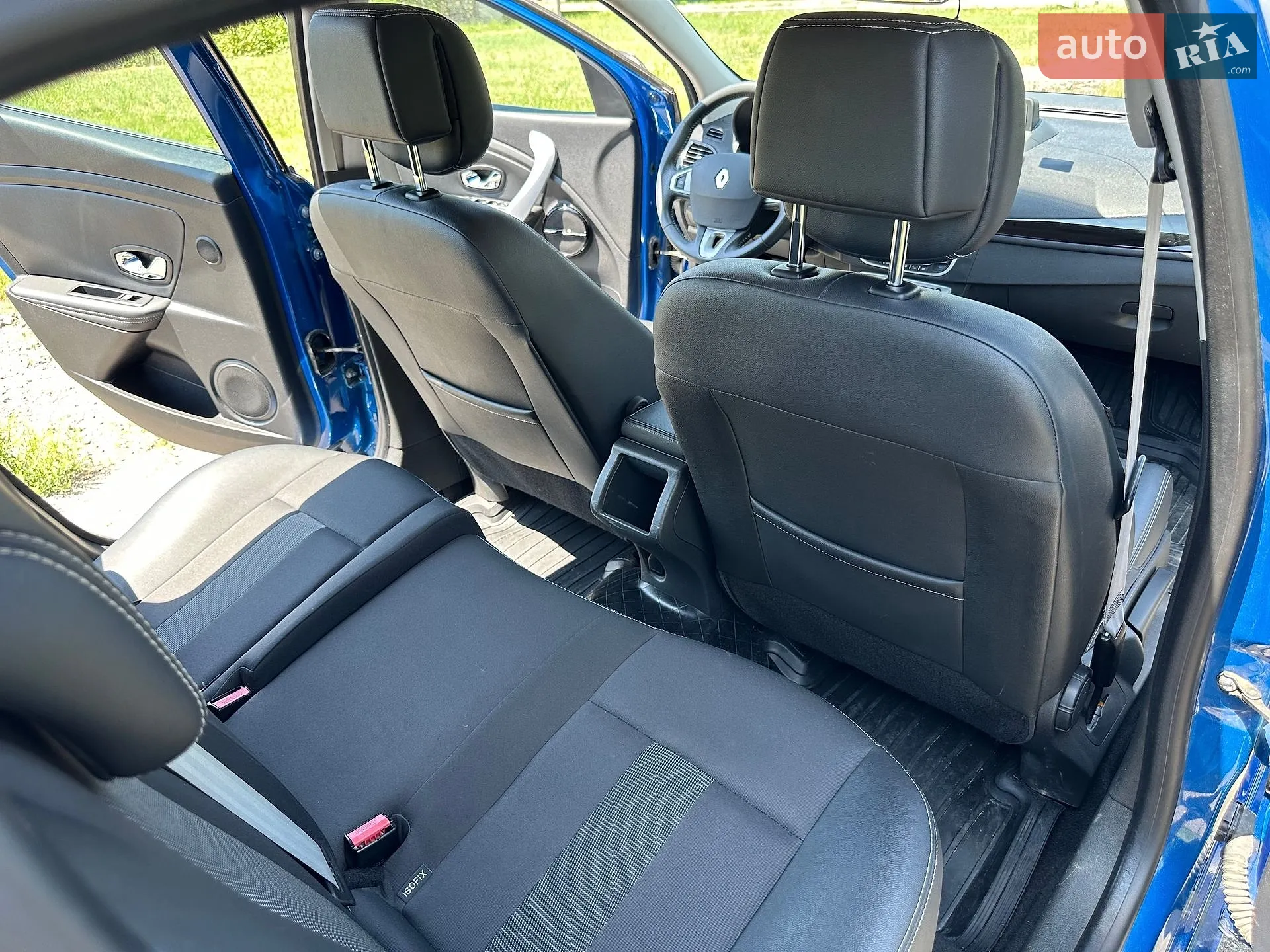 2011 Renault Megane - мініатюра 25