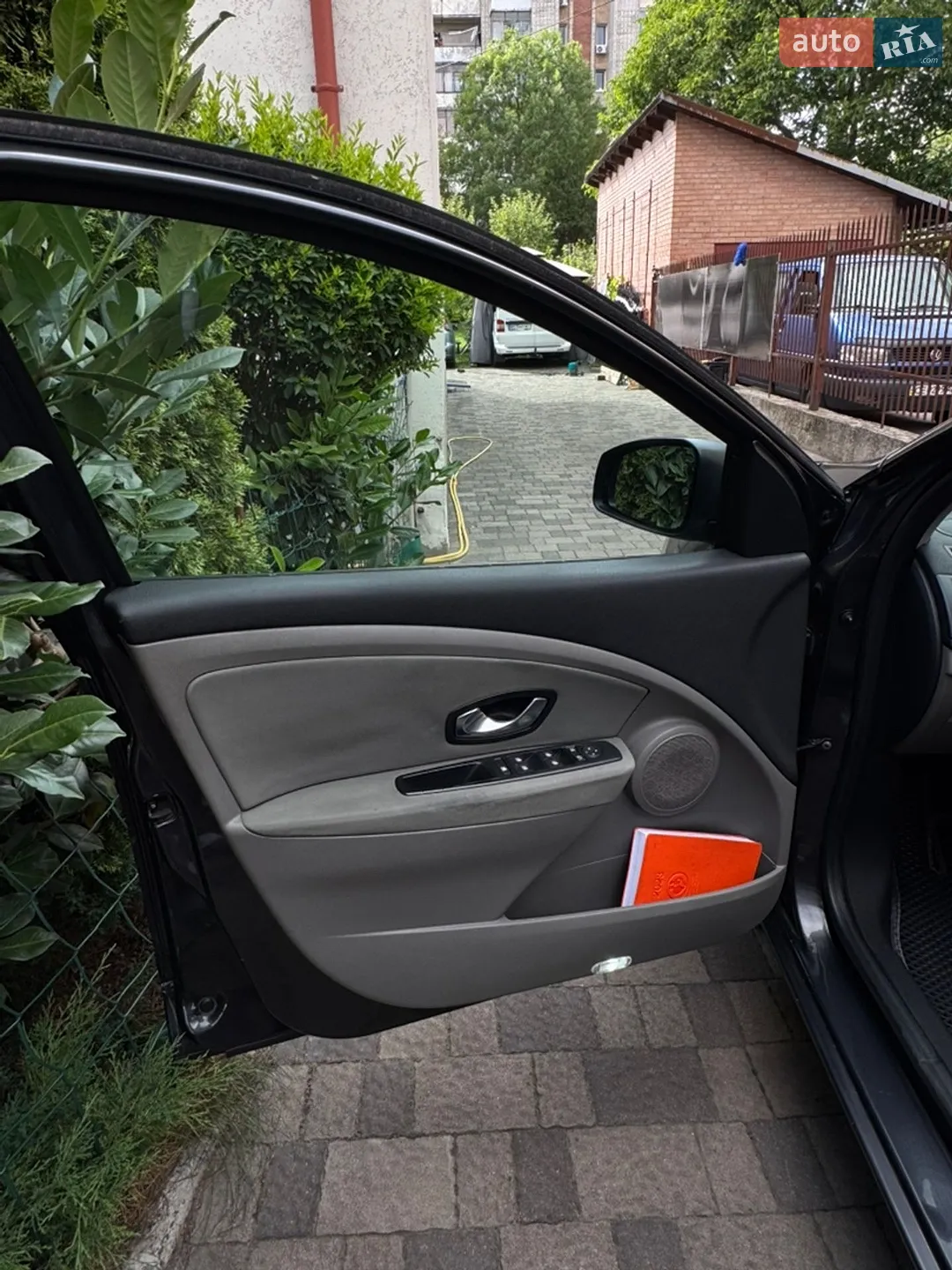 2010 Renault Megane - мініатюра 16