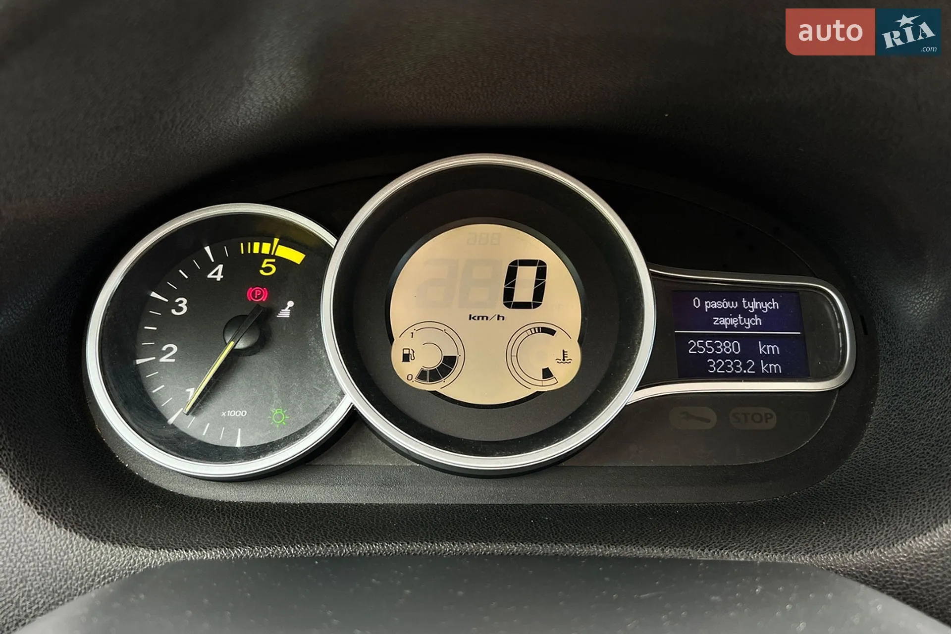 2010 Renault Megane - мініатюра 17