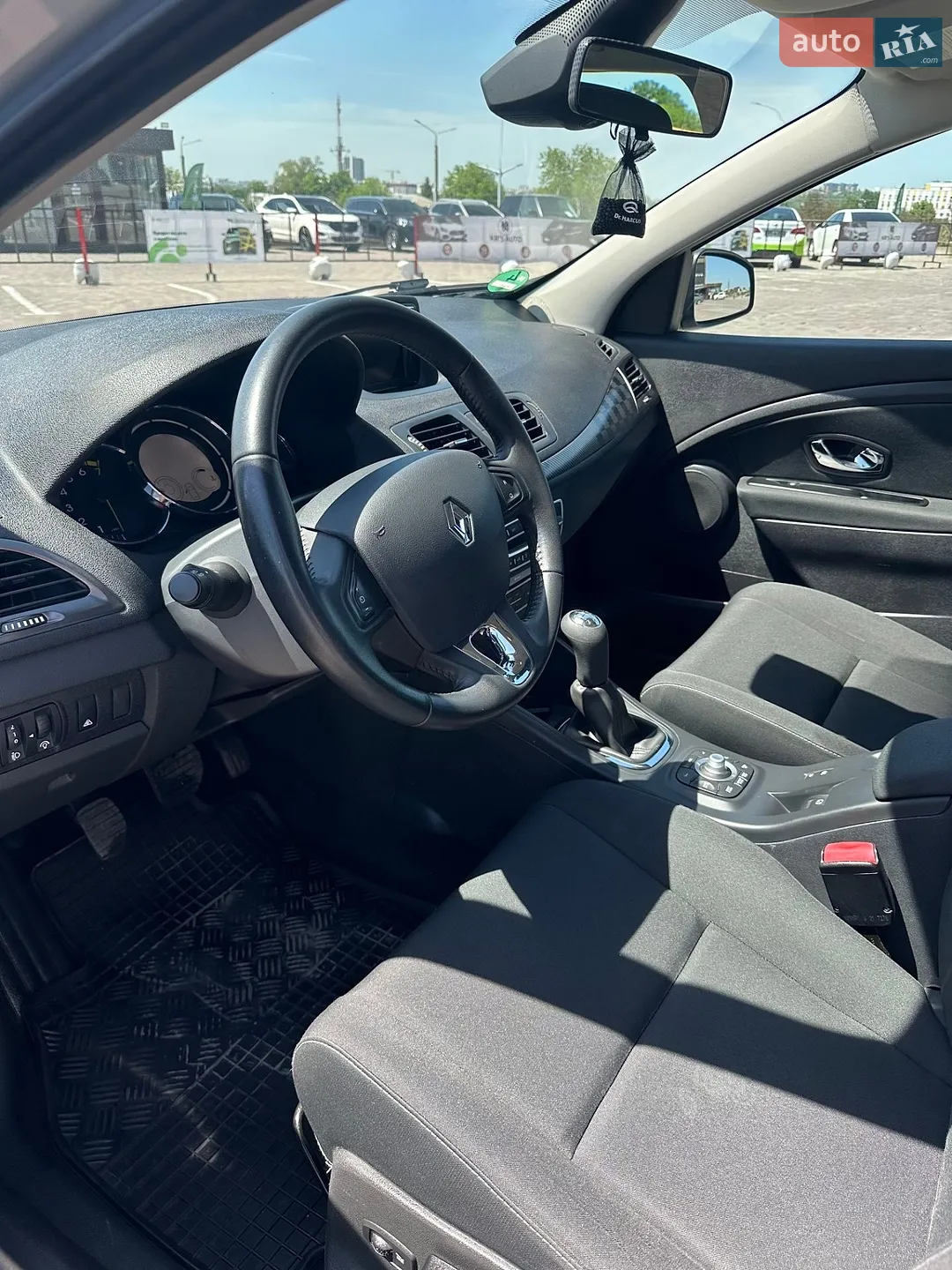 2013 Renault Megane - мініатюра 28