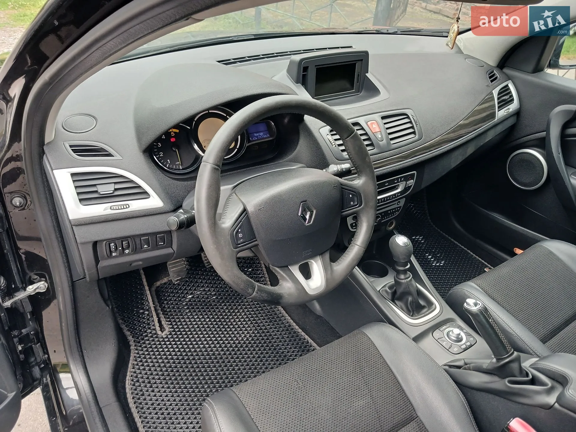 2010 Renault Megane - мініатюра 23