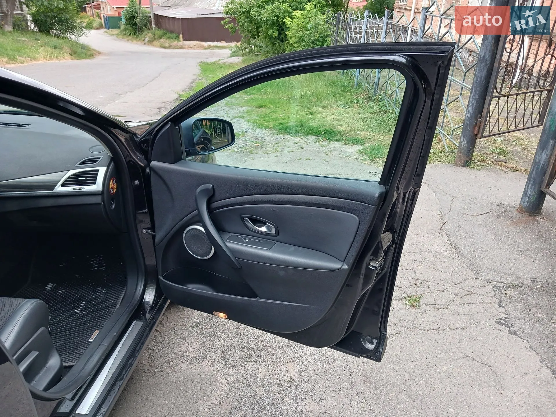 2010 Renault Megane - мініатюра 29